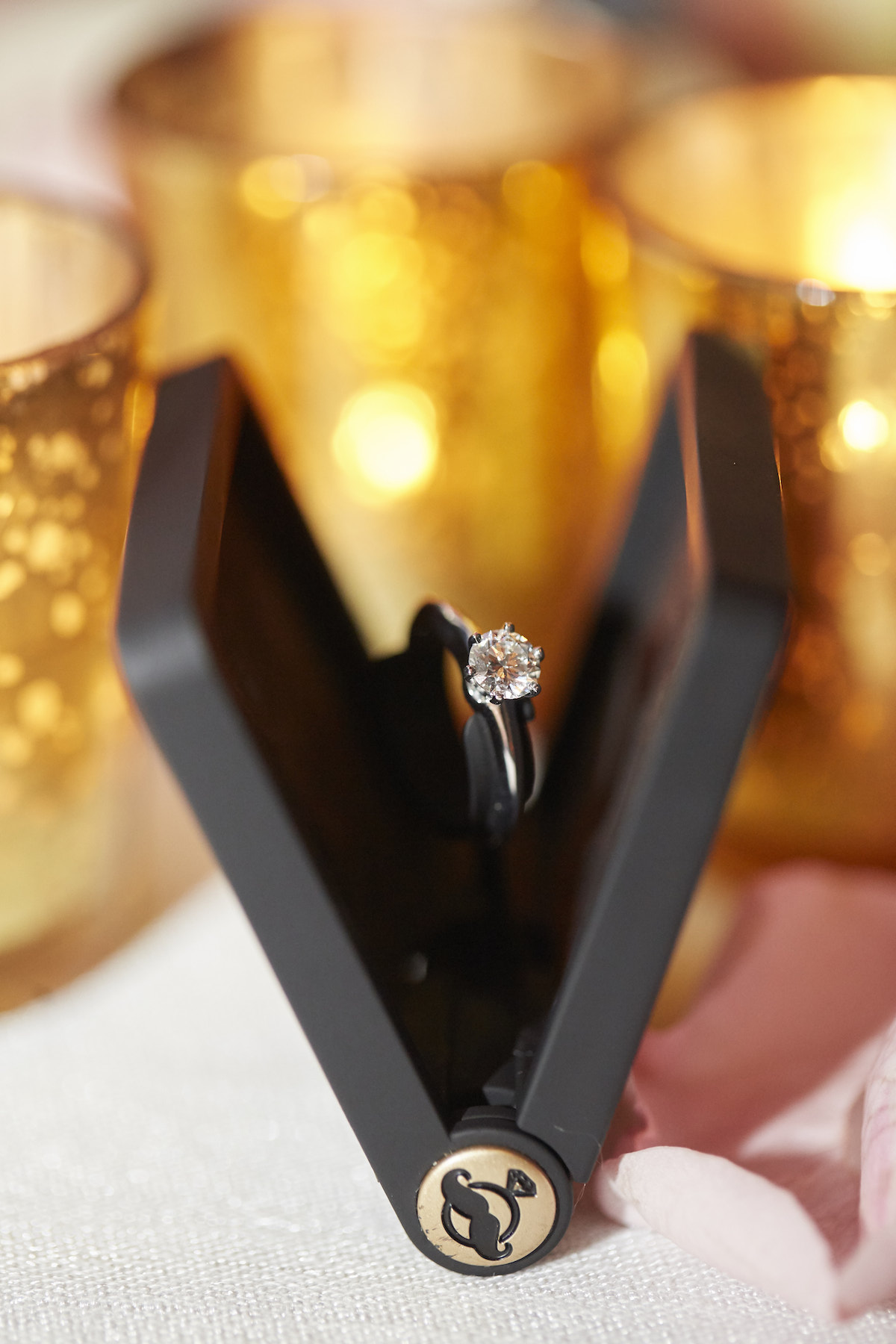 Slim engagement ring box - Ring Stash