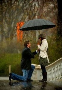 Romantic-Proposal-in-the-Rain-004