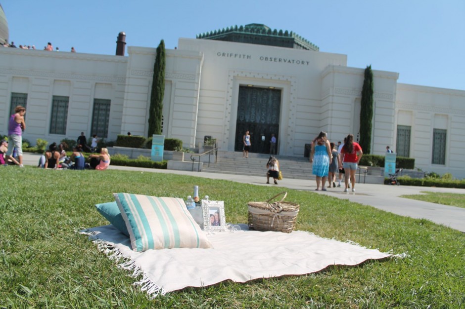 marriage-proposal-picnic-Griffith-Observatory