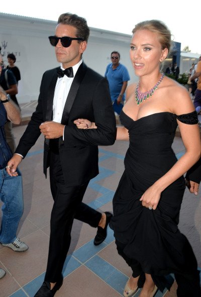 Scarlett Johansson & Romain Dauriac. Photo by thehollywoodgossip.com
