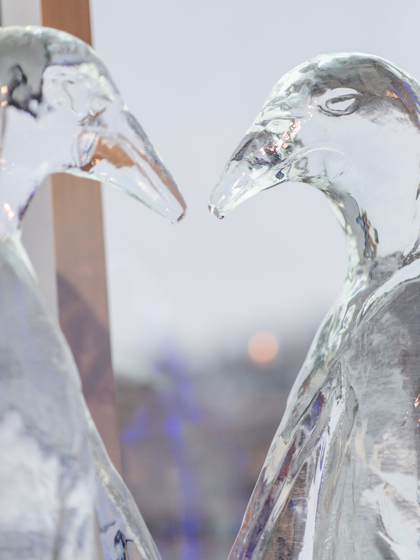 penguin ice sculpture 